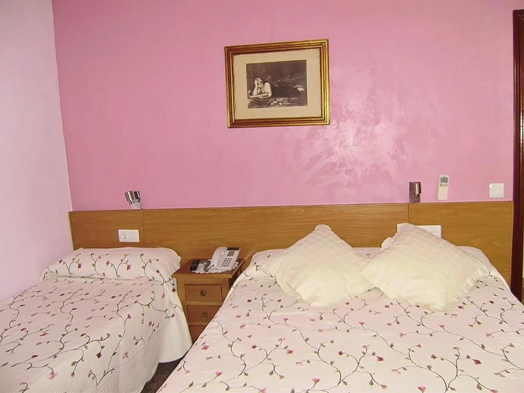 Hostal Miguel Angel Madrid Kültér fotó