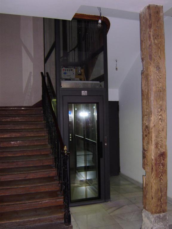Hostal Miguel Angel Madrid Kültér fotó