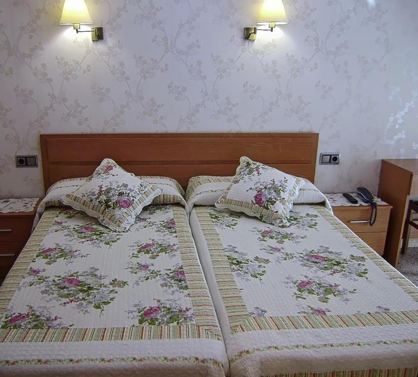 Hostal Miguel Angel Madrid Szoba fotó