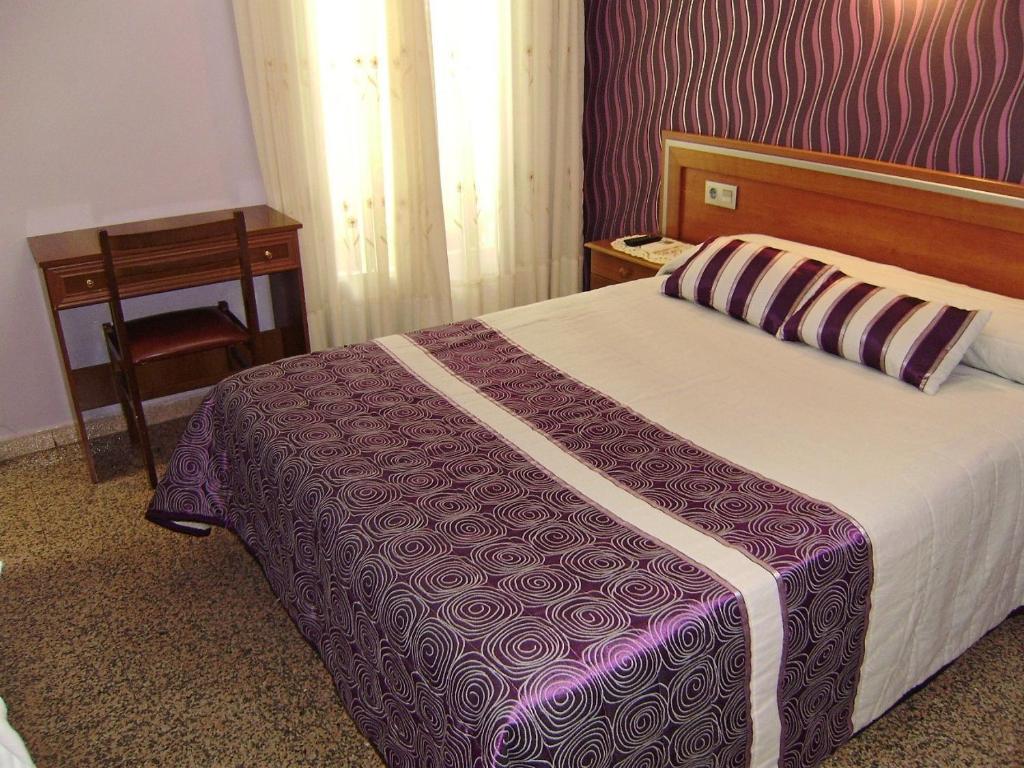 Hostal Miguel Angel Madrid Szoba fotó