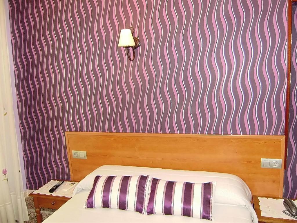 Hostal Miguel Angel Madrid Szoba fotó